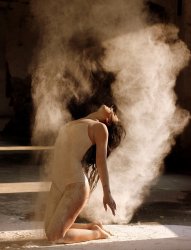 dancer-1284201_640