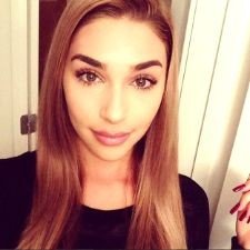 Je cherche une une amie intime