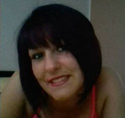 recherche amie pour discuter, sortir, rire, ...