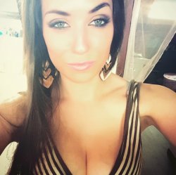 Jeune maman recherche amie de confiance